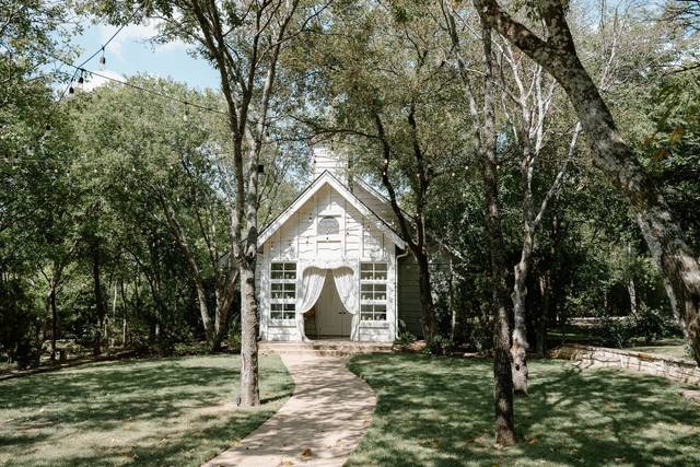 Bella Woods Wedding and Events Center