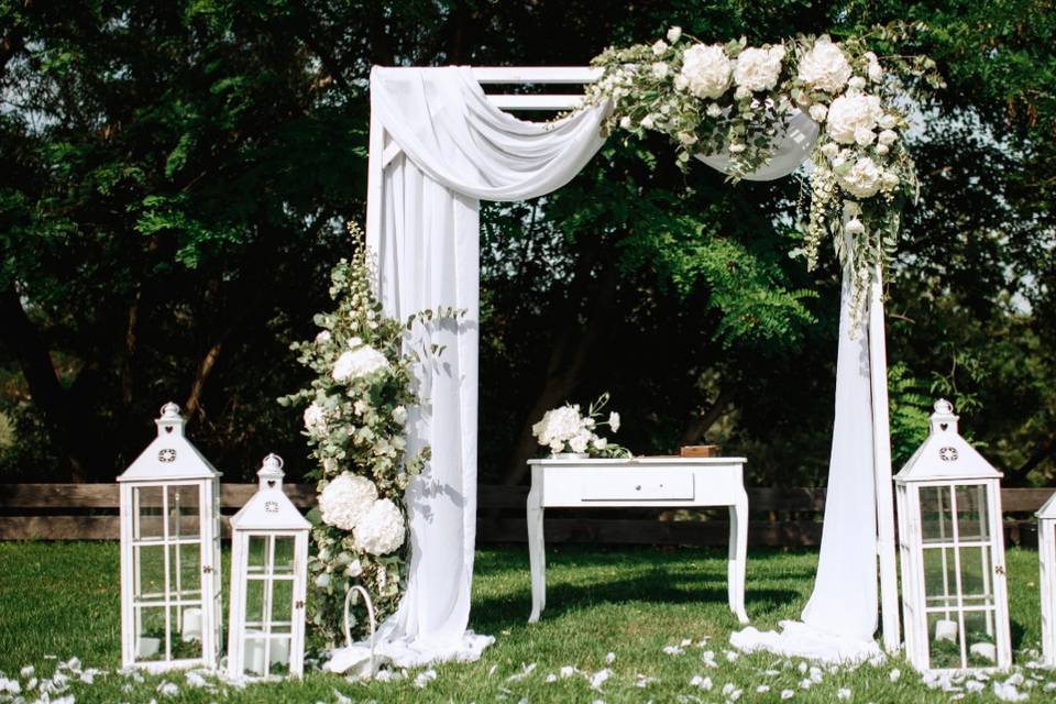 Wedding arch