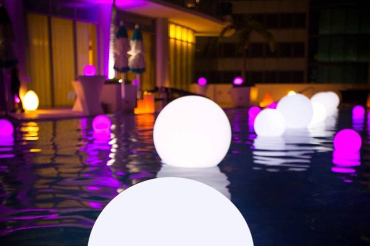 LED Pool Balls