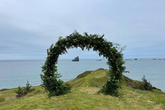 Idyllic ceremony setup