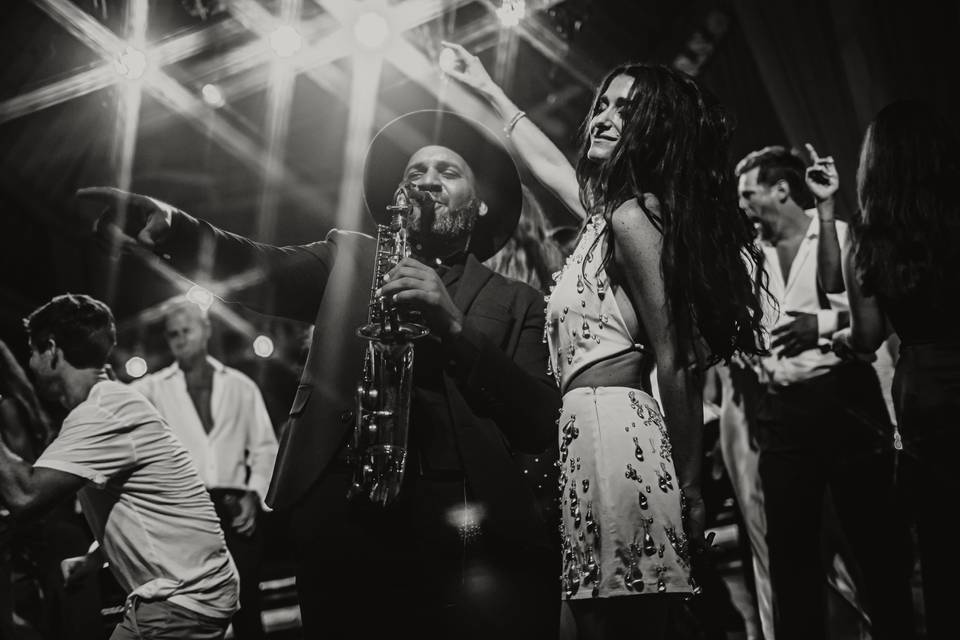Live Sax