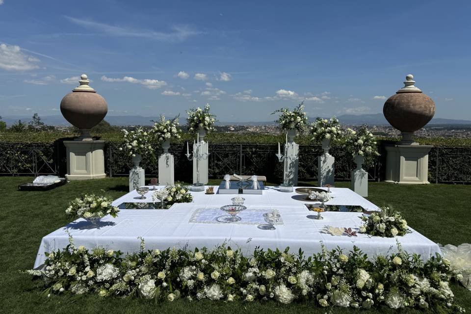 Sofren Table