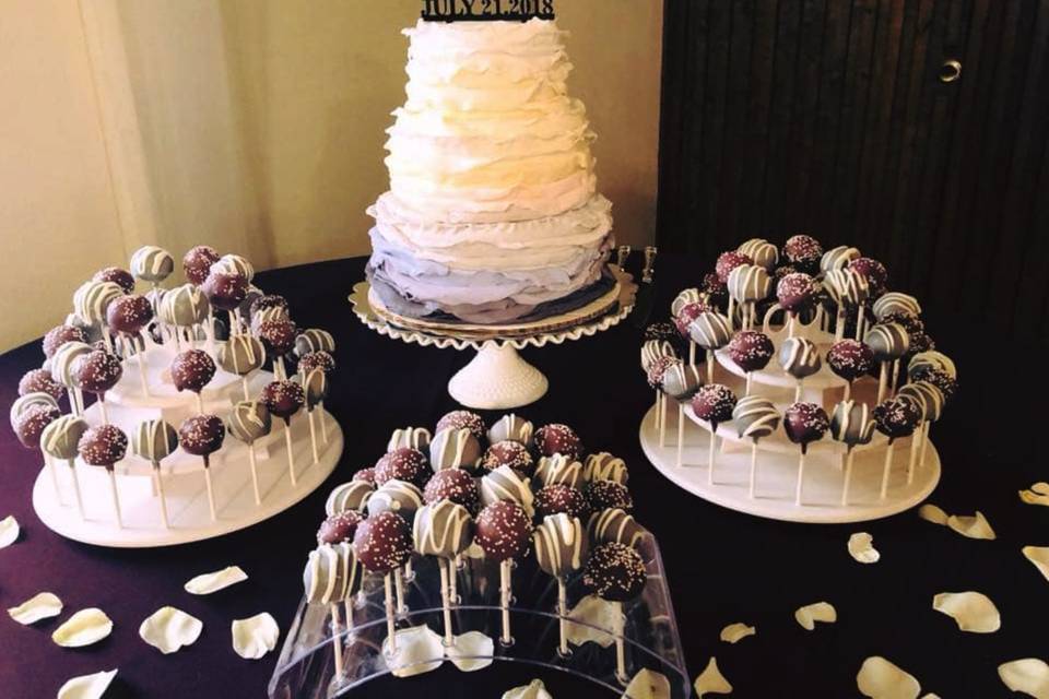 3 Tier Fondant Ruffle Cake Pop