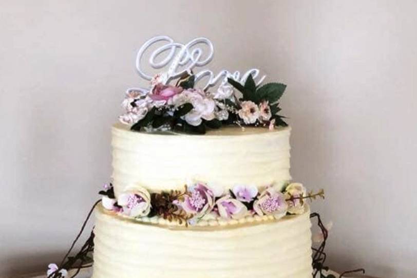 2 Tier Classic with Floral