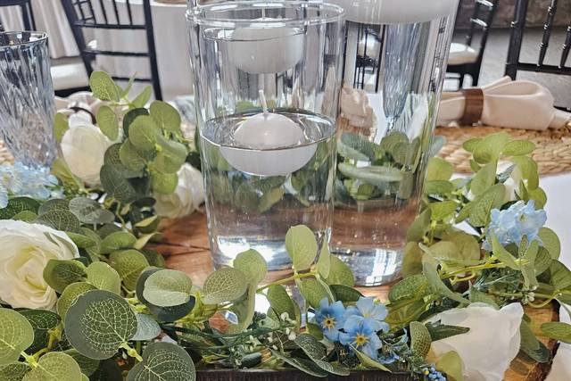 Wood table numbers