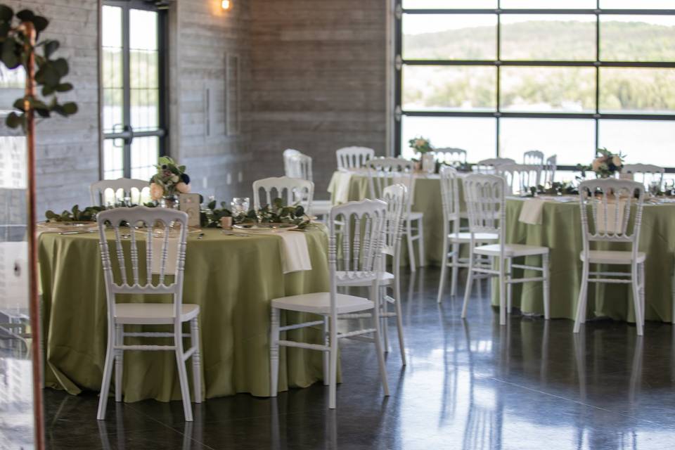 Guest tables
