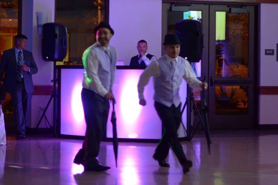The Grooms getting down