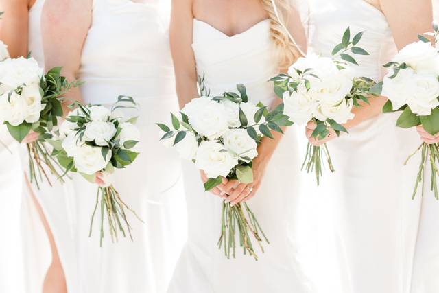 Bridesmaids bouquets