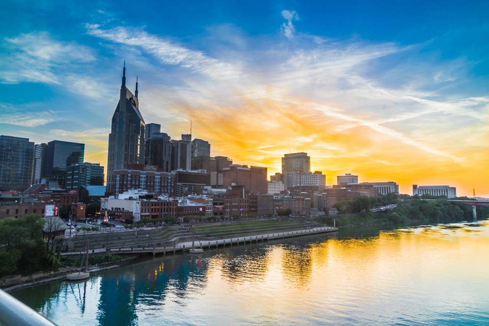 Nashville sunset skyline