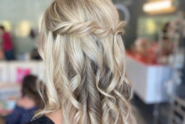 Blo Blow Dry Bar