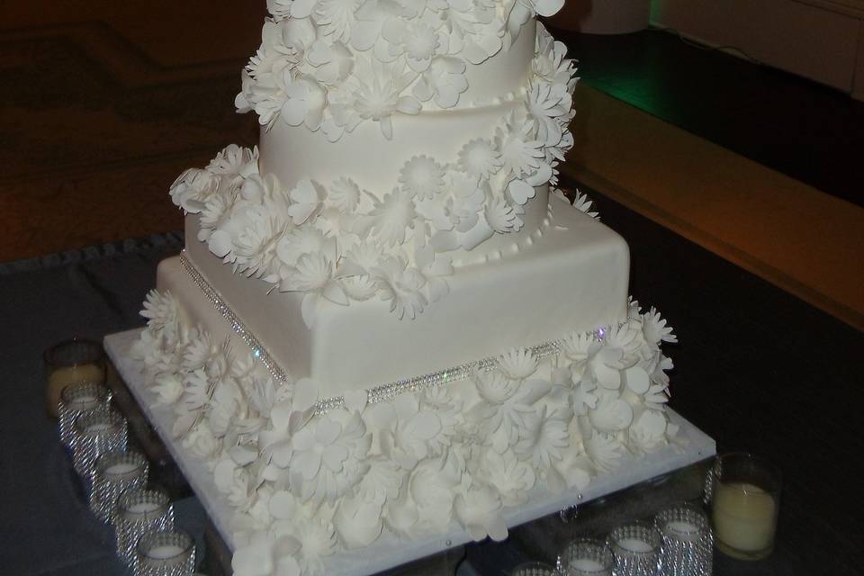 White cake