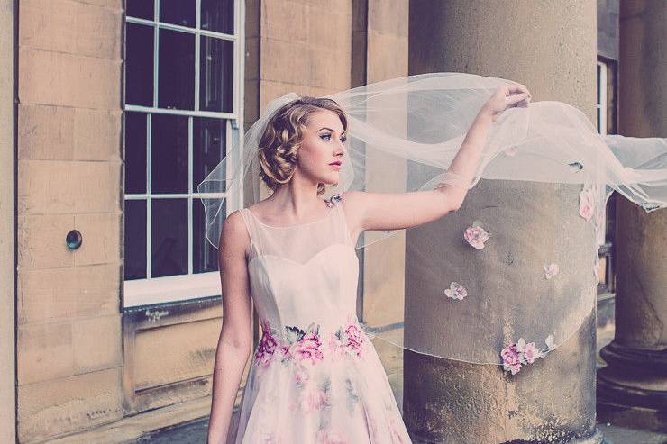 Bride transforms £4,000 wedding gown into cocktail dress for honeymoon