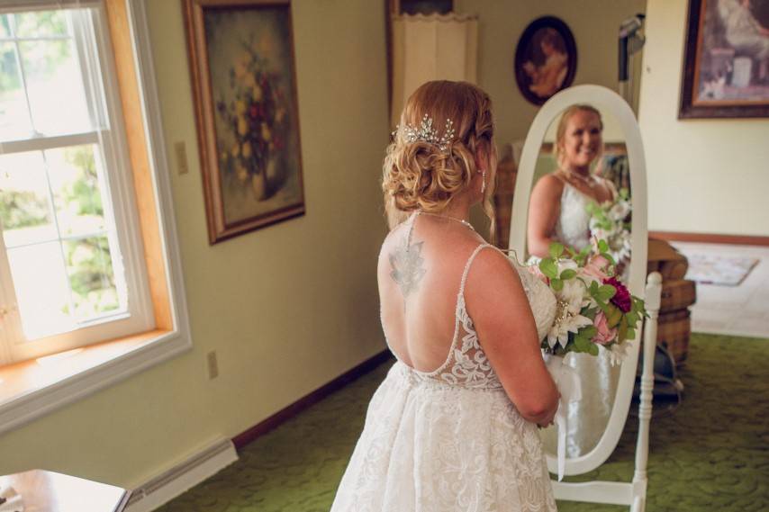 The 10 Best Wedding Hair & Makeup Artists in Greensburg, PA - WeddingWire