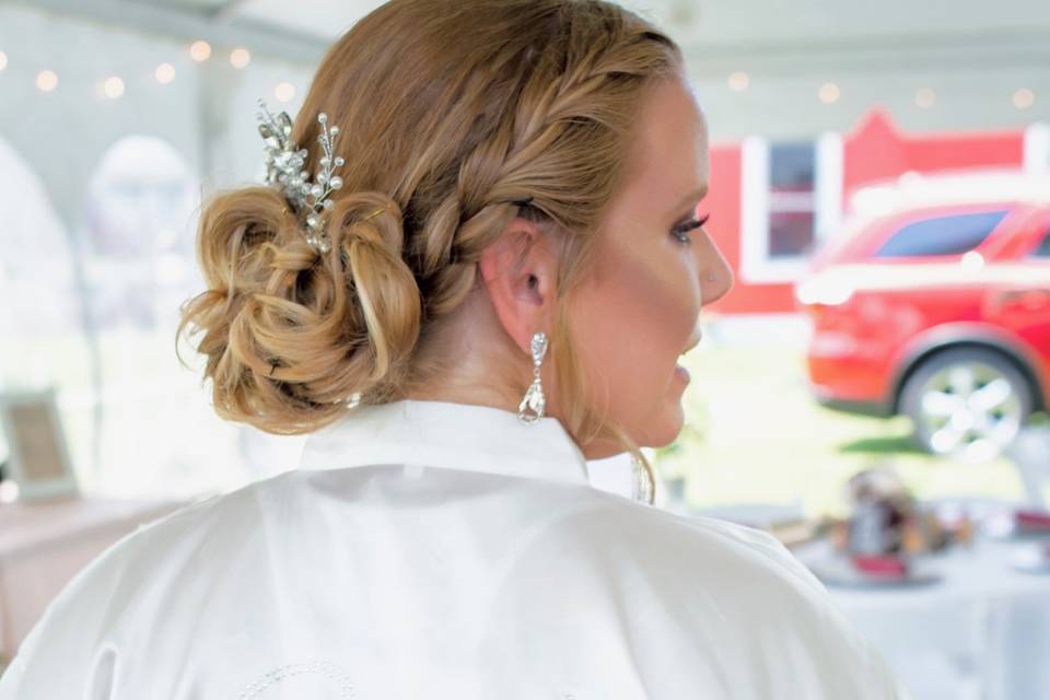 The 10 Best Wedding Hair & Makeup Artists in Greensburg, PA - WeddingWire