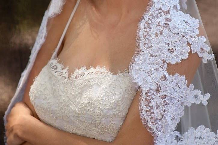 Custom Veils by Roxie's