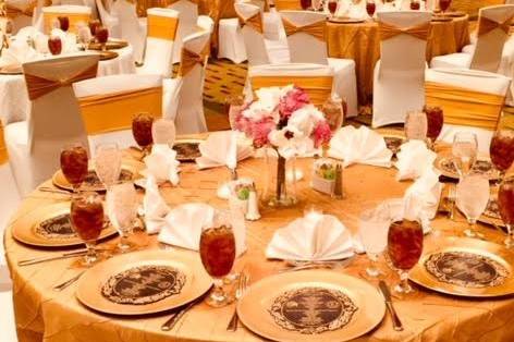 Round table setup