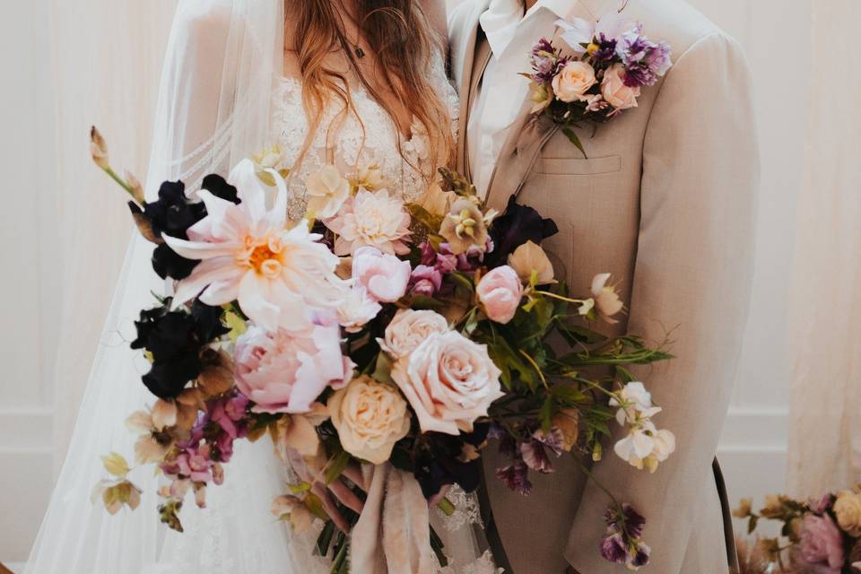 Modern lgbtq+ wedding inspo