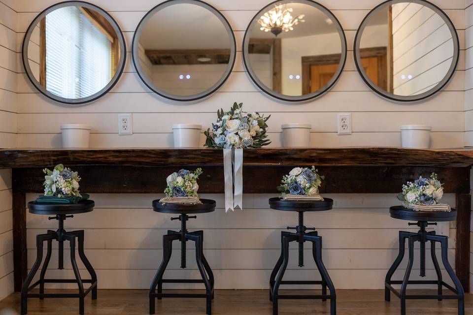 Girls get ready room