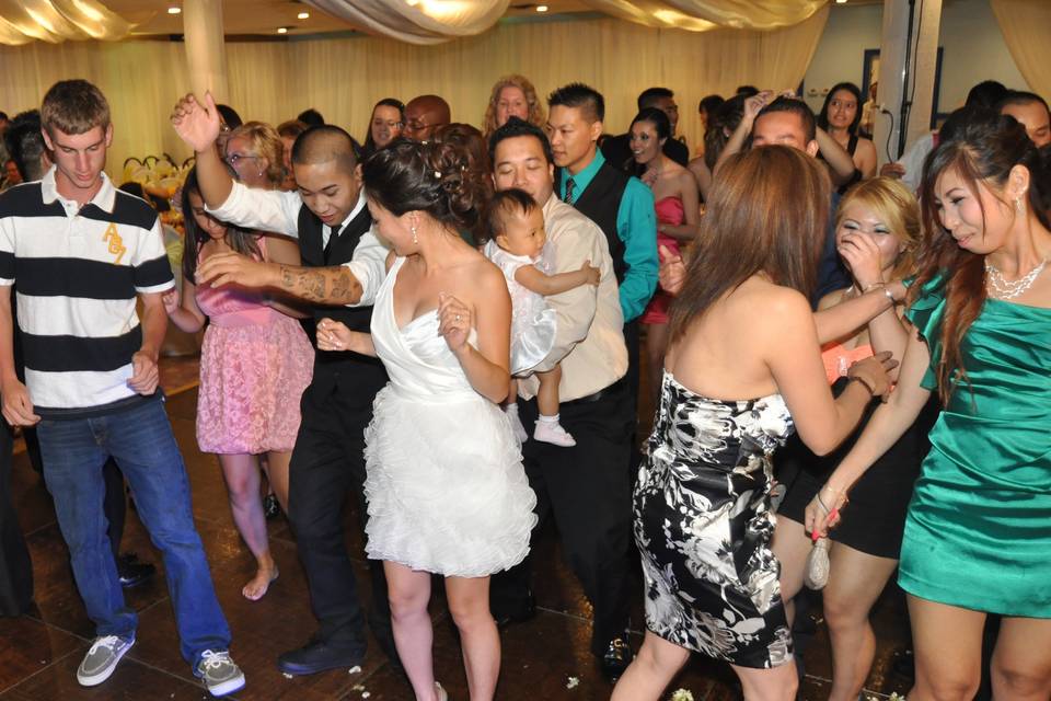 Bride on the dancefloor