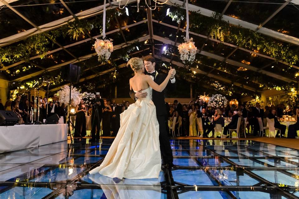 Wedding with glass over a pool