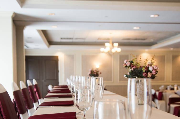 Table setting and glassware