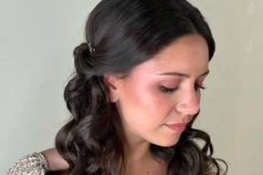Hair+makeup.