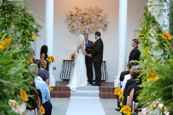 Outside Ceremony at the Aerie at Eagle Landing.