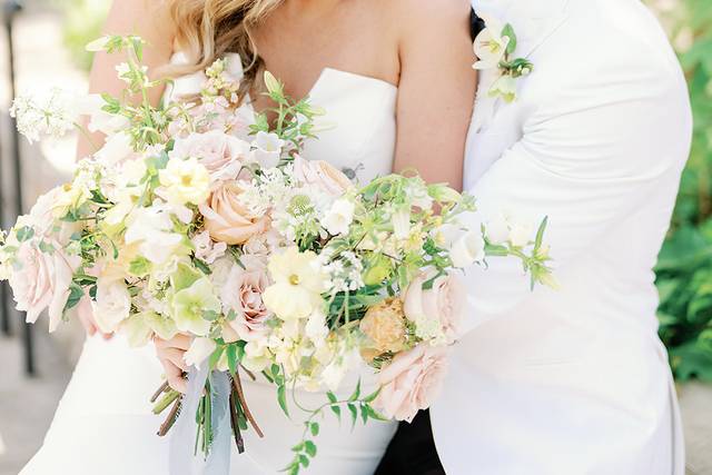 Joyful, classic wedding