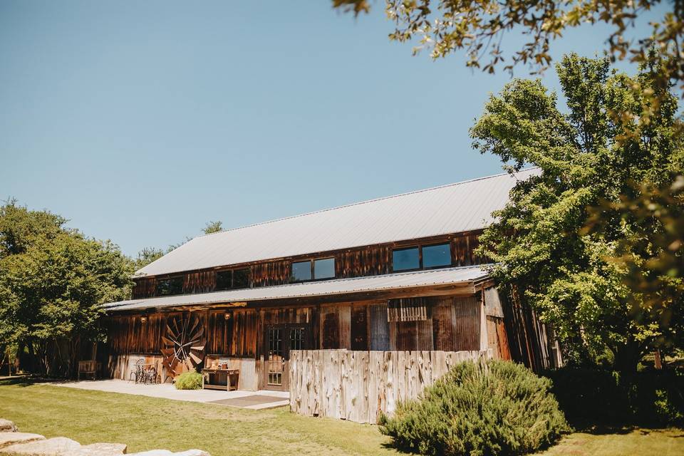 Vista West Ranch Barn