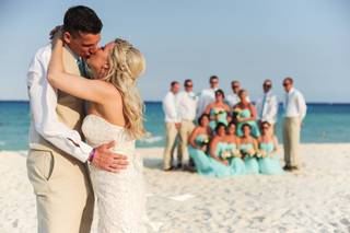 Honeymoons & Destination Weddings by Travel Leaders