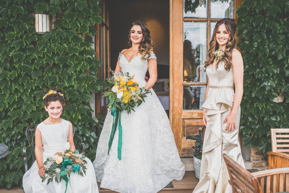 Bride, MOH and Flowergirl