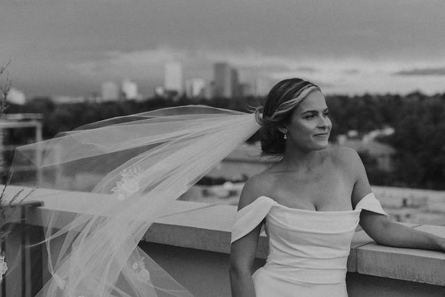 B&W Vibes