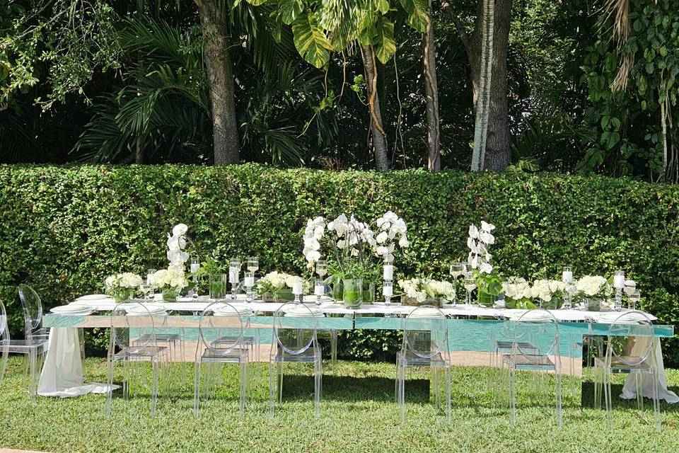Elegant Garden - Botanical
