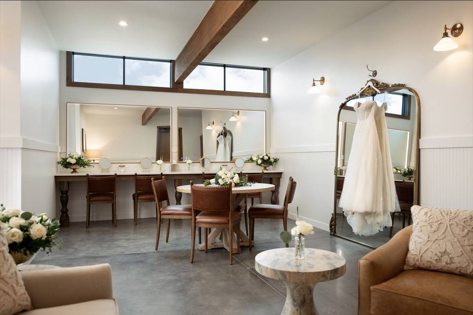 Rancher Hall Bridal Room