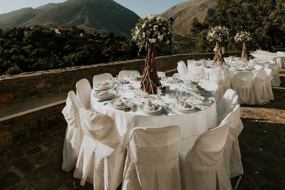 Beautiful outdoor reception