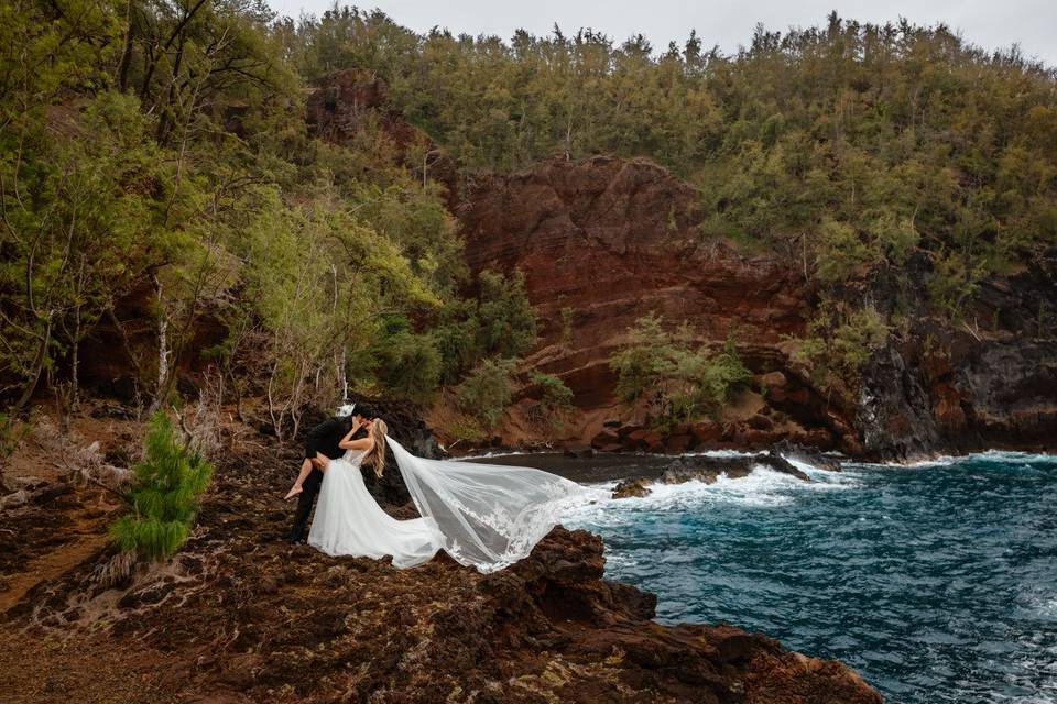 Knots in the Pines Hawaii
