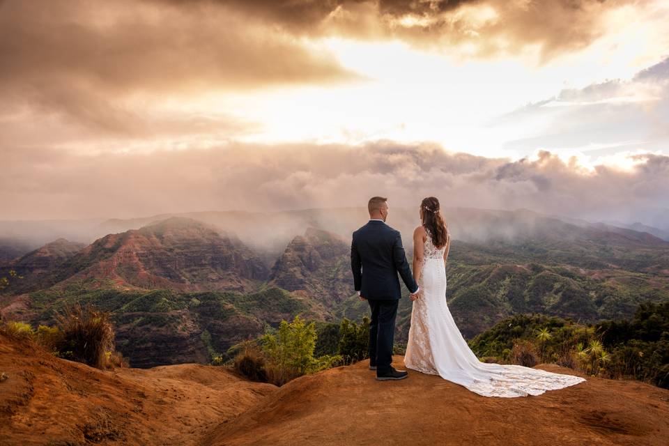 Hawaii elopement photography