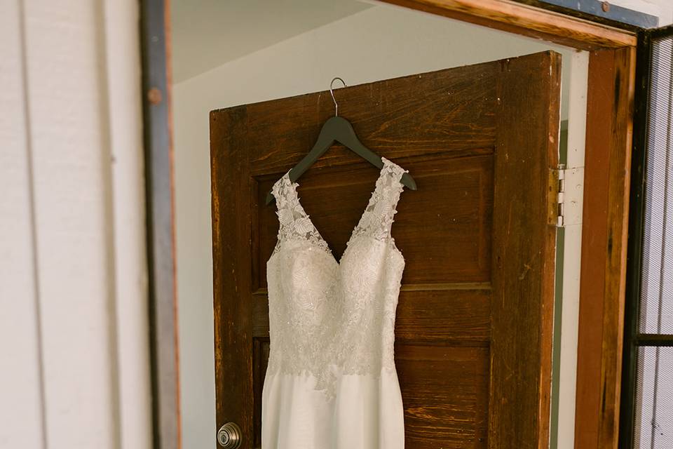 Hanging gown