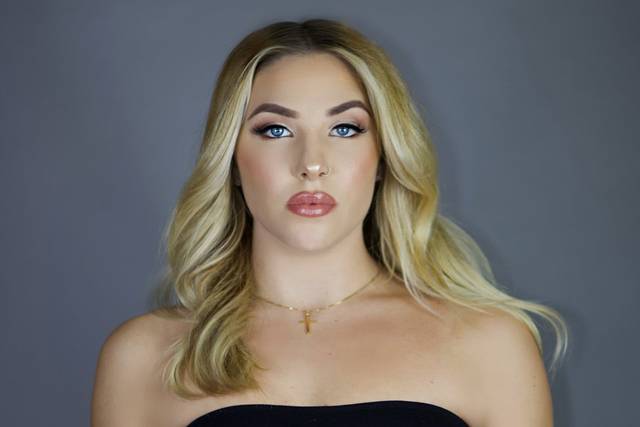 Soft neutral nudes wedding glam