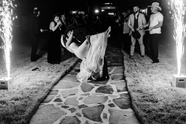 Austin Wedding Photographer