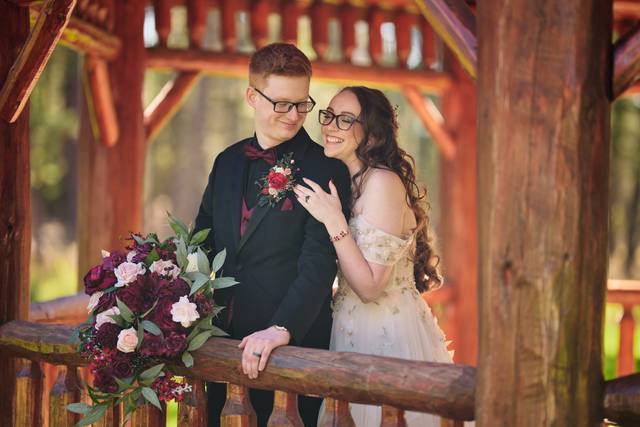 Gazebo Newlyweds