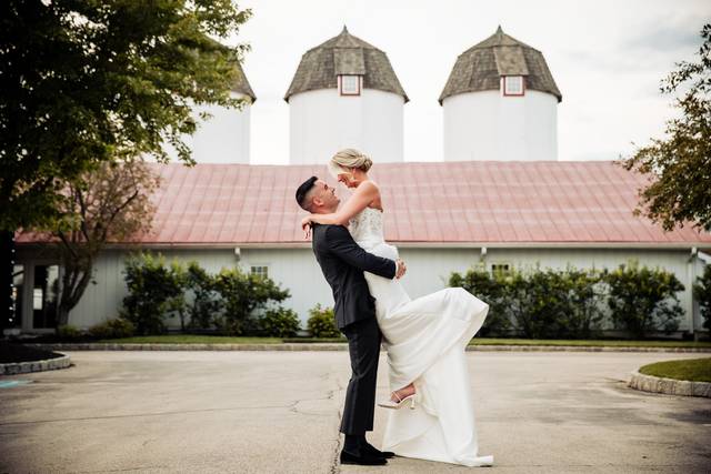 By New Pace Weddings