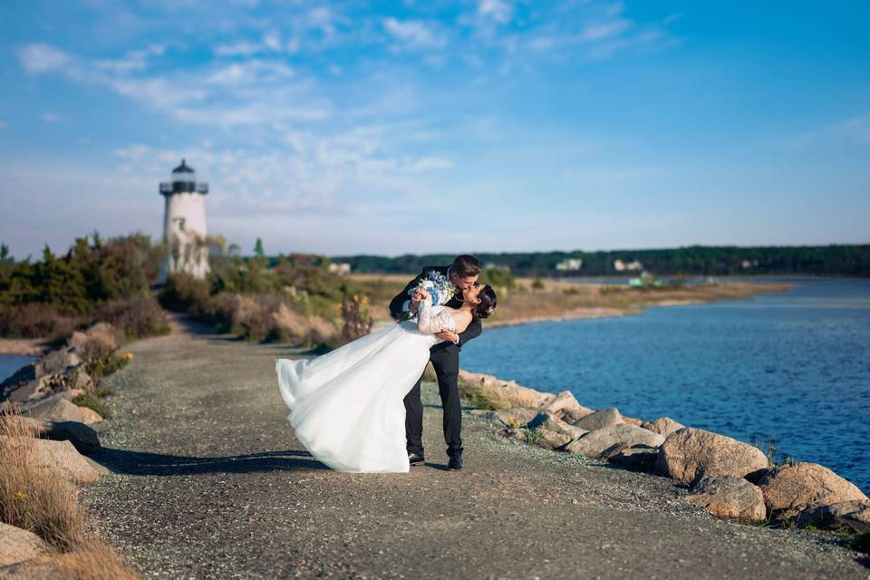 Lighthouse Kiss