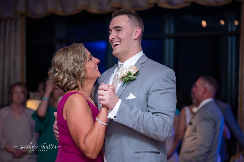 Water's Edge Events Center