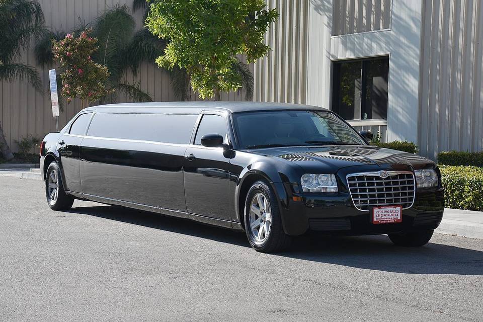 LeChic Transport & Limo Services LLC