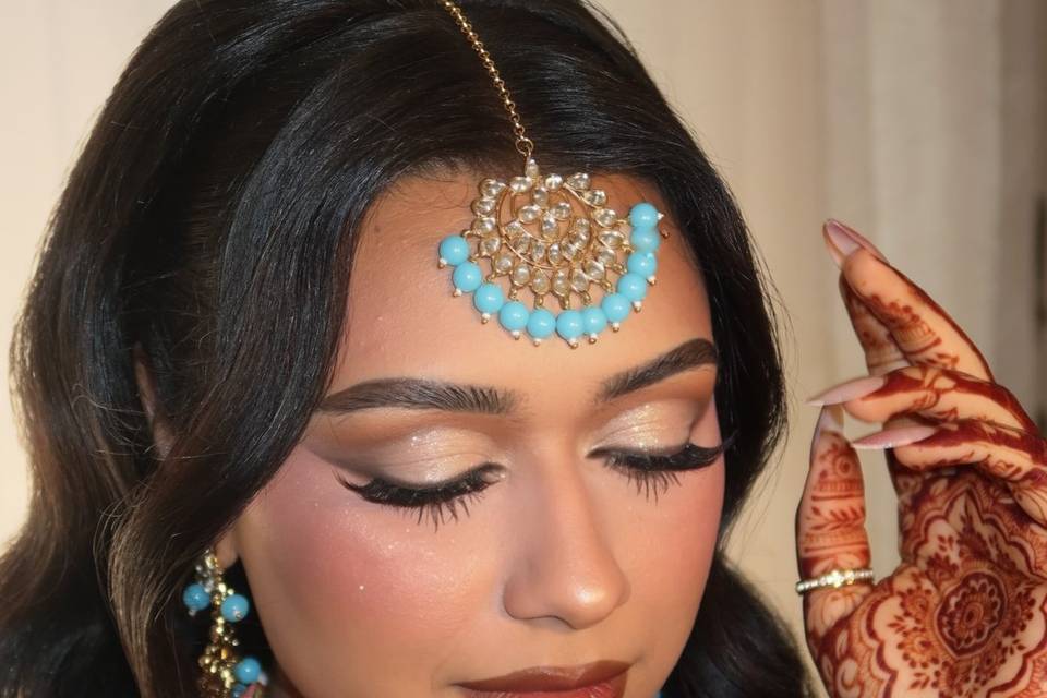 Glam makeup