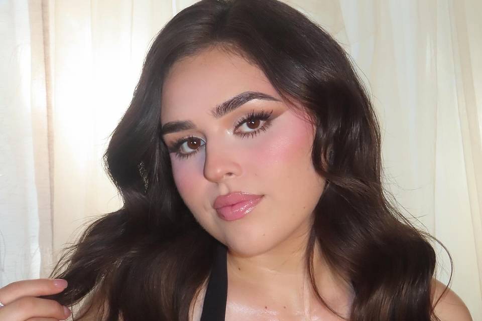 Smokey soft glam
