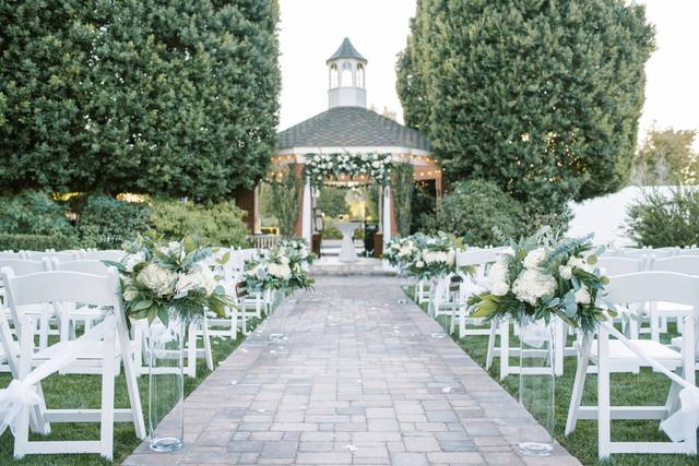 Outdoor ceremony