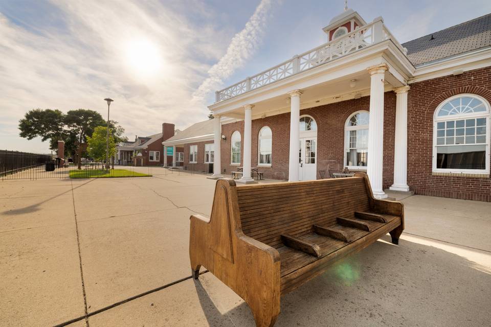 Original train bench restored