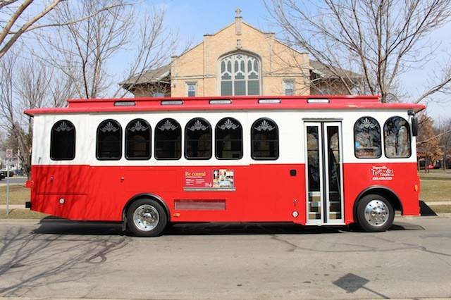 Naperville Trolley & Tours